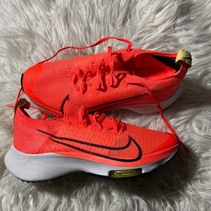 Nike Air Zoom Tempo Next % percent flyknit Sneaker Orange